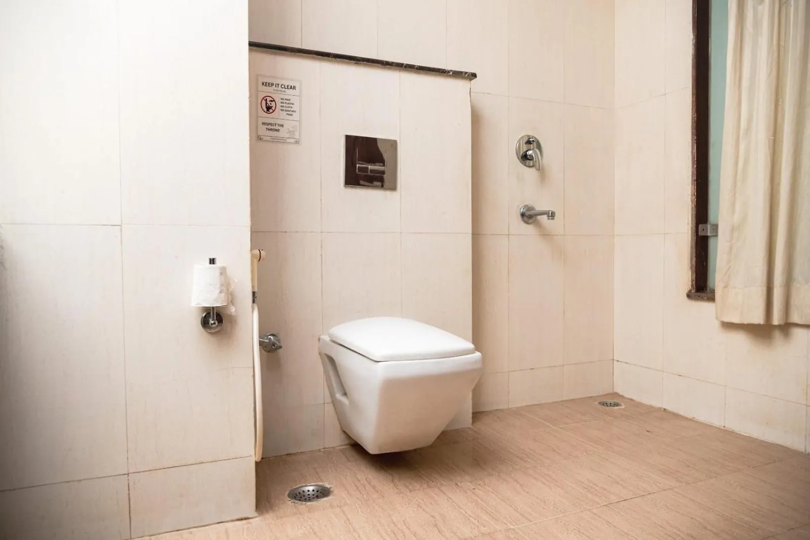 Hotel Vamsor Heights Gurgaon Near Huda Fortis & Max